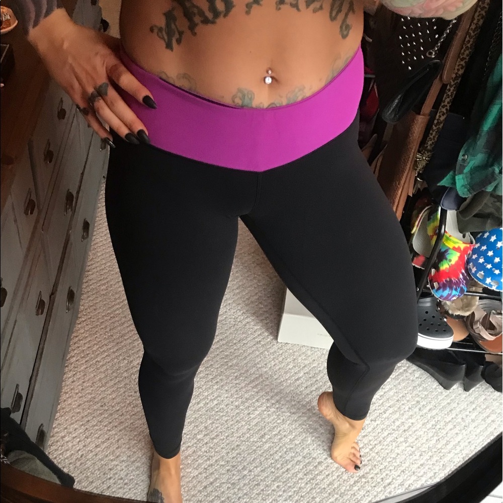 EUC Lululemon full length black leggings